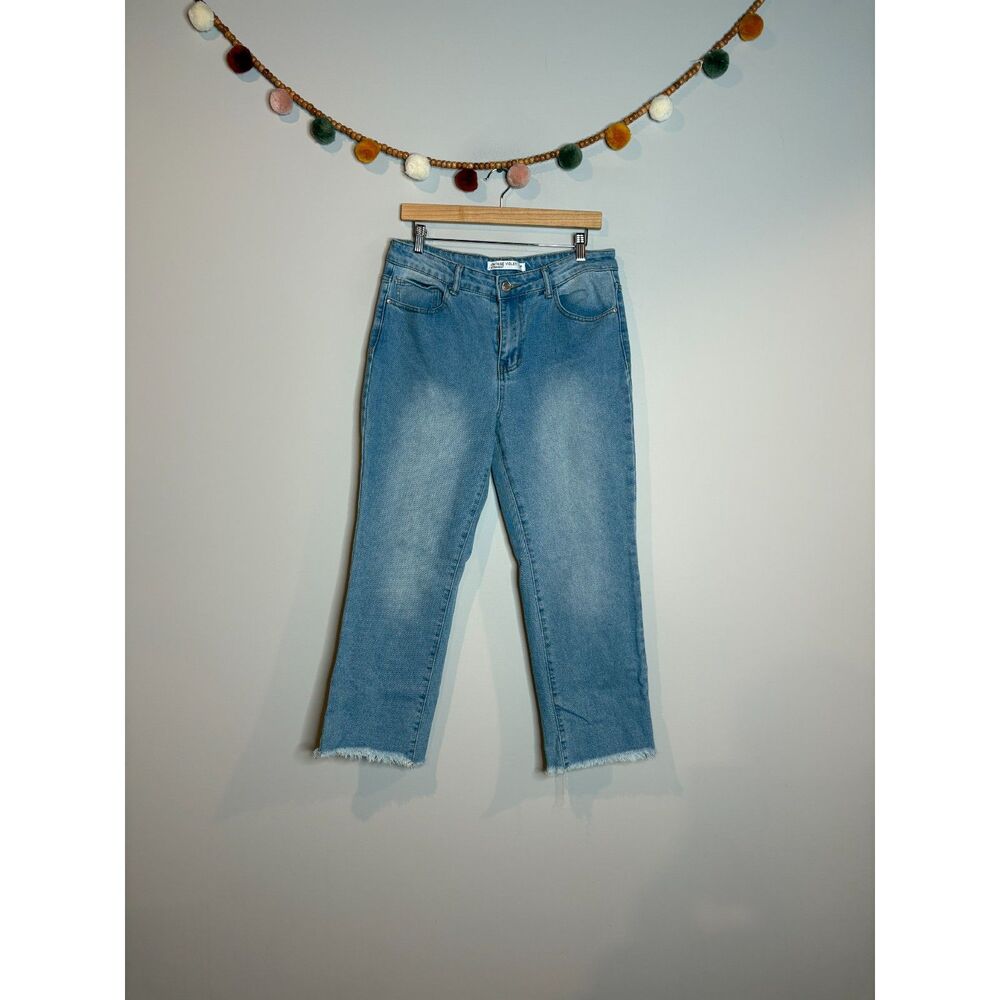 Violet Vintage Straight light wash jeans